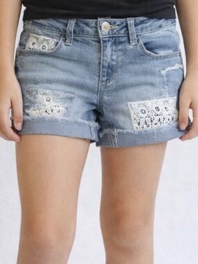Mudd Denim Shorts with Lace (girls‎ size 10) vintage Y2K (2000s)